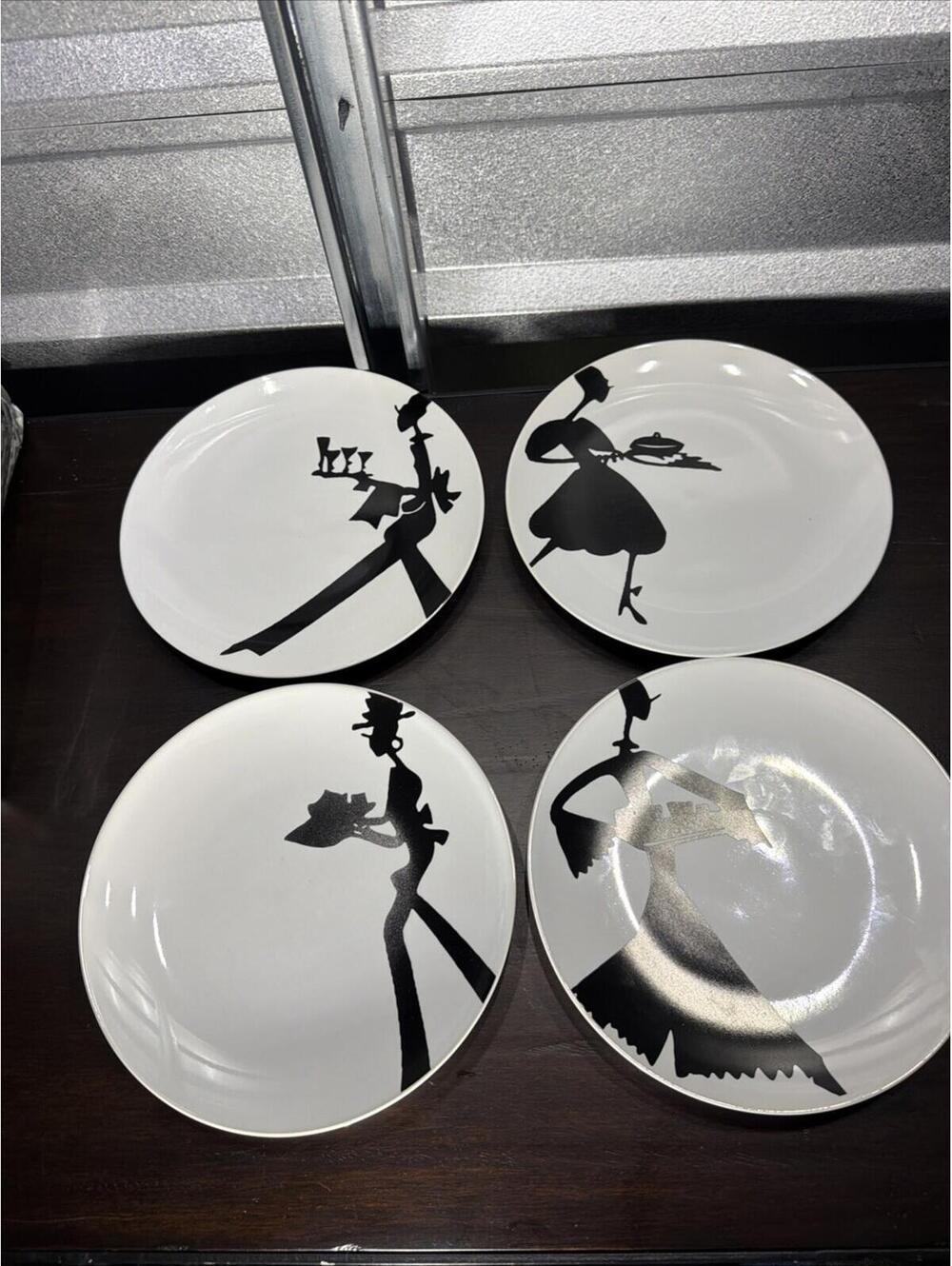 VTG Rebecca Moses Elegant Black & White Silhouette 8 in. Salad Plates Set of 4 *